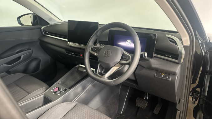 Volkswagen T-Roc 1.5 eTSI Life 5dr DSG Petrol Hatchback - Image 6